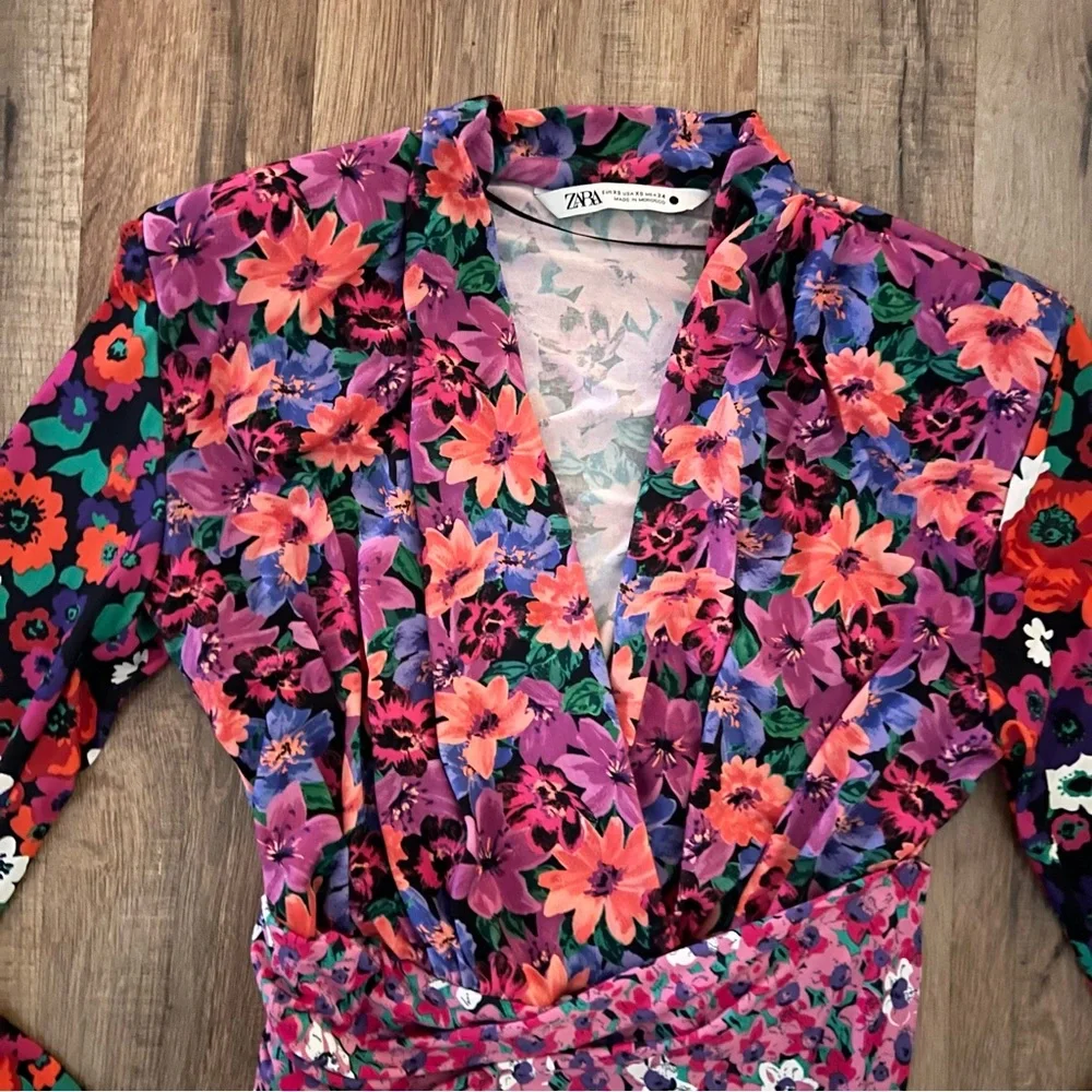 ZARA Floral Wrap Long Sleeve Shoulder Pad Top - Picture 10 of 15